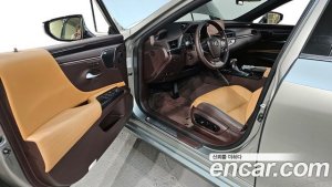 Lexus ES Executive 2021 года из Южной Кореи