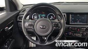 Kia Niro Noblesse 2020 года из Южной Кореи