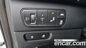 Kia Niro Noblesse 2020 года из Южной Кореи