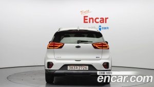 Kia Niro 1.6 HEV 2020 года из Южной Кореи