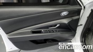 Hyundai AVANTE 1.6 2021 года из Южной Кореи
