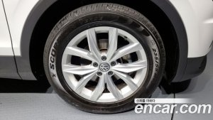 Volkswagen Tiguan 2.0 TDI Premium 2020 года из Южной Кореи