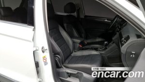 Volkswagen Tiguan 2.0 TDI Premium 2020 года из Южной Кореи