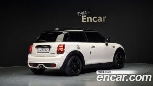 Mini Cooper DEFAULT 2020 года из Южной Кореи