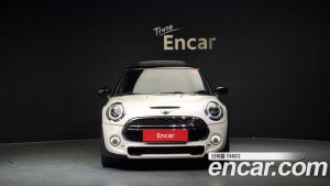 Mini Cooper DEFAULT 2020 года из Южной Кореи