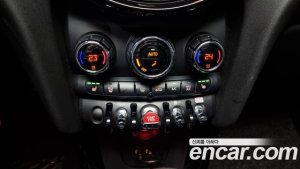 Mini Cooper DEFAULT 2020 года из Южной Кореи