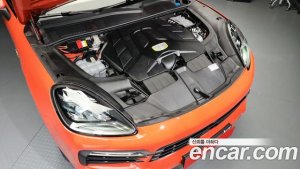 Porsche Cayenne 3.0 E-하이브리드 Coupe 2020 года из Южной Кореи