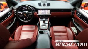 Porsche Cayenne 3.0 E-하이브리드 Coupe 2020 года из Южной Кореи