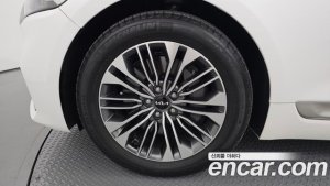 Kia K9 3.8 GDI 2022 года из Южной Кореи