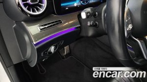 Mercedes-Benz CLS-Class CLS300d AMG Line 2020 года из Южной Кореи