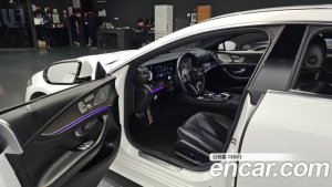 Mercedes-Benz CLS-Class CLS300d AMG Line 2020 года из Южной Кореи