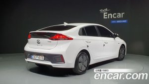 Hyundai Ioniq 1.6 HEV 2020 года из Южной Кореи