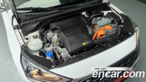 Hyundai Ioniq 1.6 HEV 2020 года из Южной Кореи
