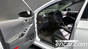 Hyundai Ioniq 1.6 HEV 2020 года из Южной Кореи