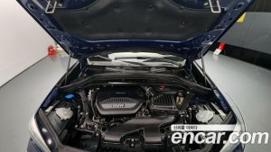 BMW X1 xDrive 18d xLine 2021 года из Южной Кореи