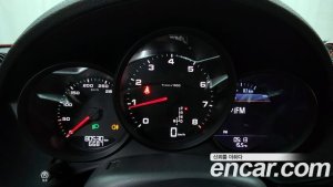 Porsche 718 2.0 2020 года из Южной Кореи