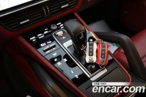 Porsche Cayenne 3.0 Coupe 2021 года из Южной Кореи