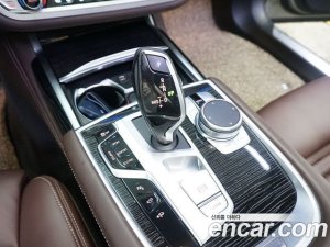 BMW 7-Series 740i M Sport 2021 года из Южной Кореи