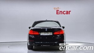 BMW 5-Series 520d Luxury Plus 2020 года из Южной Кореи