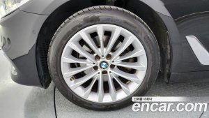 BMW 5-Series 520d Luxury Plus 2020 года из Южной Кореи