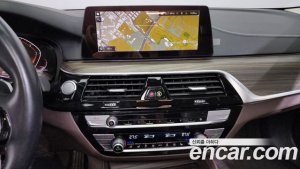 BMW 5-Series 520d Luxury Plus 2020 года из Южной Кореи
