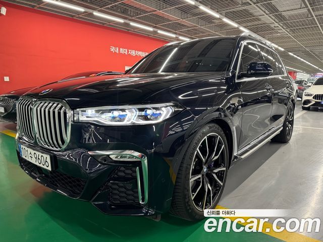BMW X7 xDrive 40i M Sport 6인승 2021 года из Кореи
