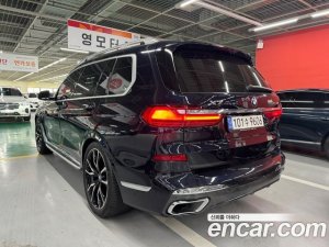 BMW X7 xDrive 40i M Sport 6인승 2021 года из Южной Кореи