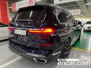 BMW X7 xDrive 40i M Sport 6인승 2021 года из Южной Кореи