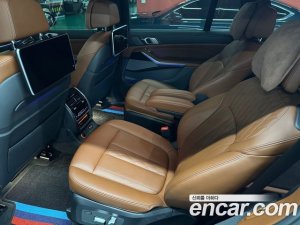 BMW X7 xDrive 40i M Sport 6인승 2021 года из Южной Кореи