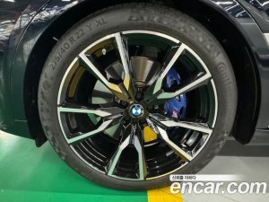BMW X7 xDrive 40i M Sport 6인승 2021 года из Южной Кореи