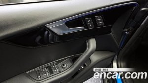 Audi A5 40 TFSI 4WD Premium Sportback 2021 года из Южной Кореи