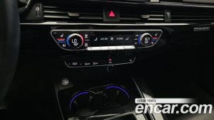 Audi A5 40 TFSI 4WD Premium Sportback 2021 года из Южной Кореи