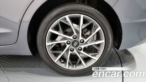 Hyundai AVANTE 1.6 2020 года из Южной Кореи