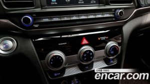 Hyundai AVANTE 1.6 2020 года из Южной Кореи