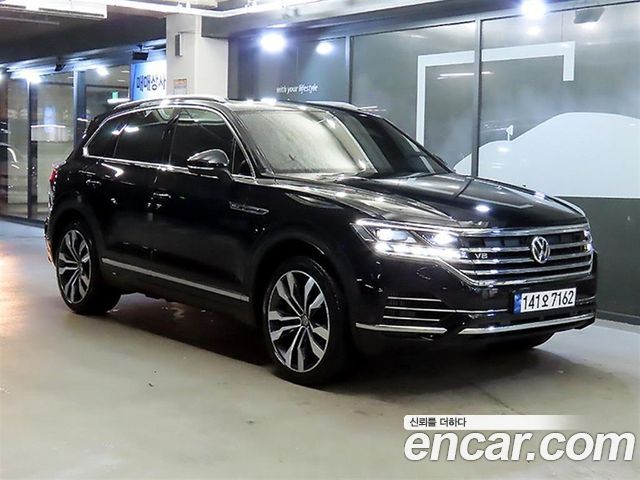 Volkswagen Touareg 4.0 TDI Prestige 2020 года из Кореи