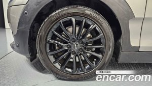 Mini Clubman High 2020 года из Южной Кореи