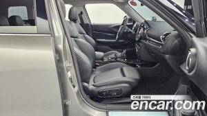 Mini Clubman High 2020 года из Южной Кореи