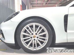 Porsche Panamera 3.0 AWD 2020 года из Южной Кореи