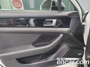 Porsche Panamera 3.0 AWD 2020 года из Южной Кореи