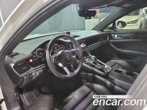 Porsche Panamera 3.0 AWD 2020 года из Южной Кореи