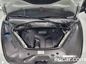 Porsche Panamera 3.0 AWD 2020 года из Южной Кореи