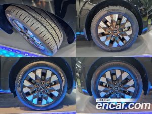 Hyundai Staria 4WD Lounge 9-Seater 2022 года из Южной Кореи