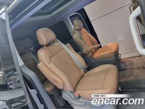 Hyundai Staria 4WD Lounge 9-Seater 2022 года из Южной Кореи