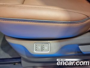 Hyundai Staria 4WD Lounge 9-Seater 2022 года из Южной Кореи