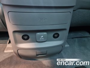 Hyundai Staria 4WD Lounge 9-Seater 2022 года из Южной Кореи