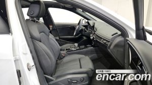Audi A4 45 TFSI 4WD Premium 2021 года из Южной Кореи