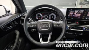 Audi A4 45 TFSI 4WD Premium 2021 года из Южной Кореи