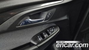 ChevroletGMDaewoo Trailblazer 1.2 Turbo 2WD 2021 года из Южной Кореи