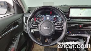 Kia Seltos Бензин 1.6 Turbo 2WD 2020 года из Южной Кореи