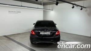 Mercedes-Benz C-Class C200 AMG Line 2021 года из Южной Кореи